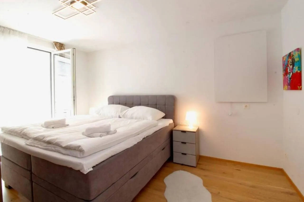 Engerth Moderne Wohnung Mit Ruhiger Lage Und Balkon Viyana