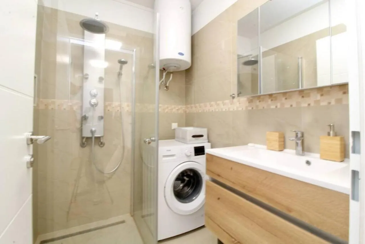 Engerth Moderne Wohnung Mit Ruhiger Lage Und Balkon Viyana Daire
