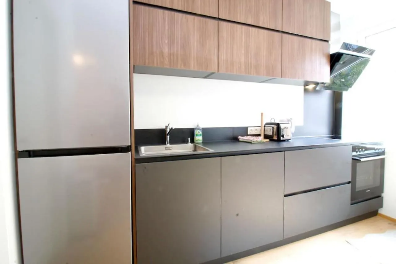Engerth Moderne Wohnung Mit Ruhiger Lage Und Balkon ile iletişim