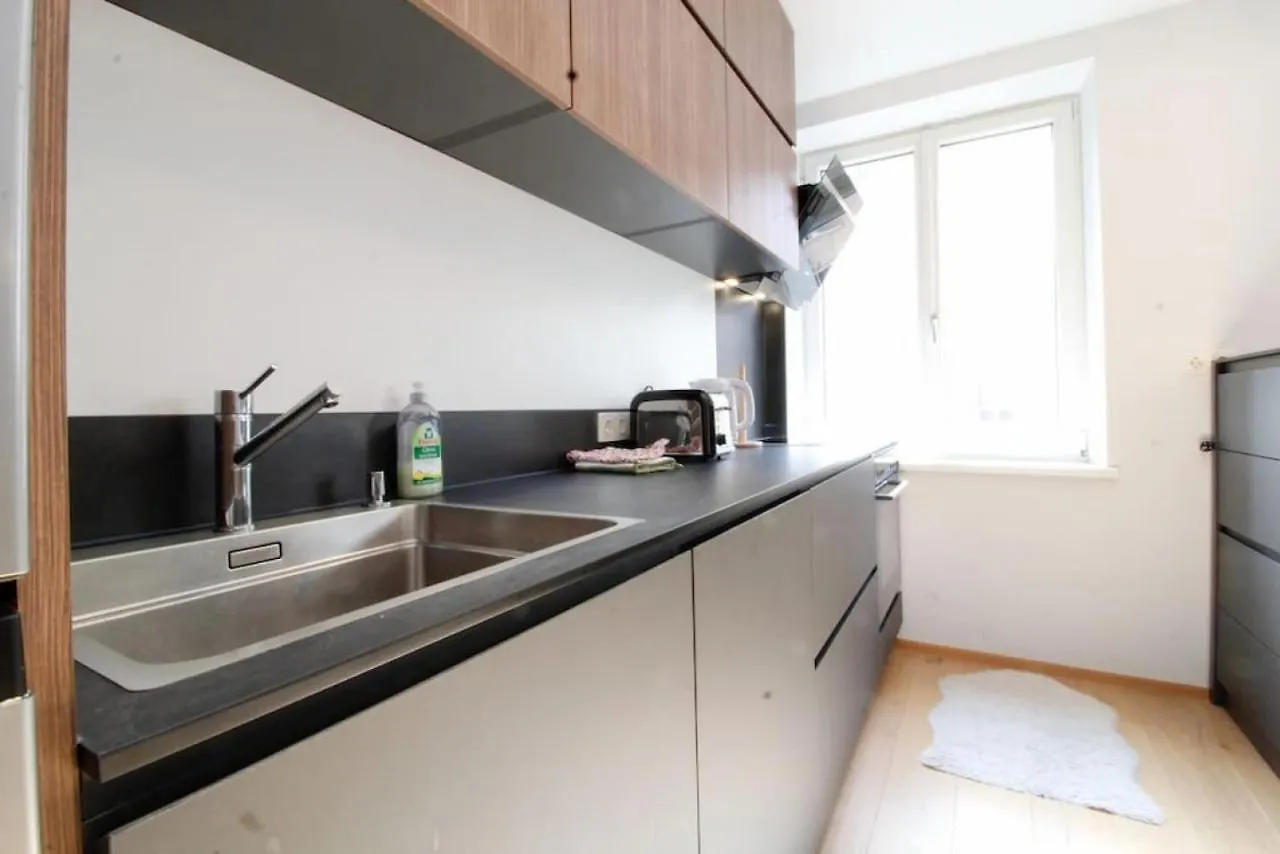 Engerth Moderne Wohnung Mit Ruhiger Lage Und Balkon Viyana