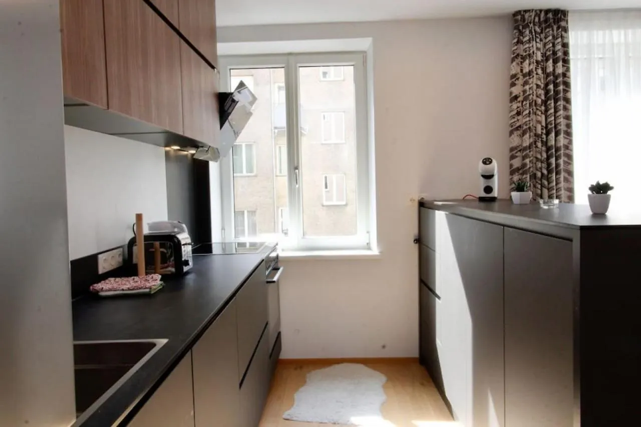 Engerth Moderne Wohnung Mit Ruhiger Lage Und Balkon Viyana Daire