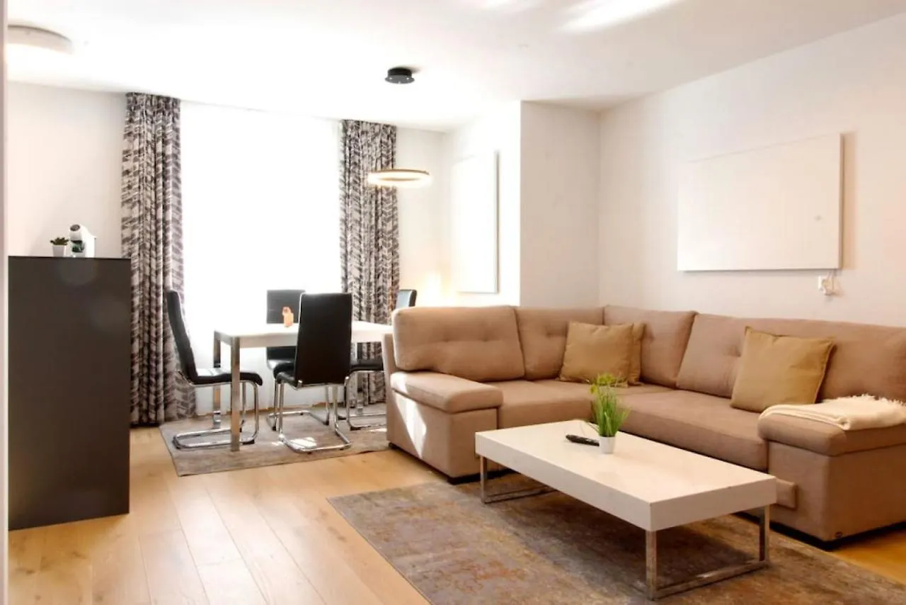 Engerth Moderne Wohnung Mit Ruhiger Lage Und Balkon Viyana Avusturya